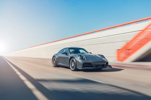 911 Carrera Los Angeles